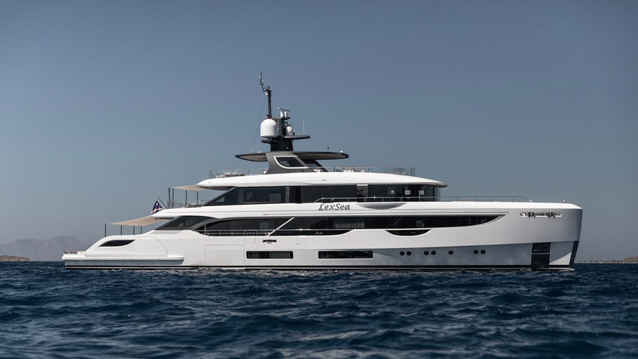 Lexsea, 40.8 m Benetti charter yacht