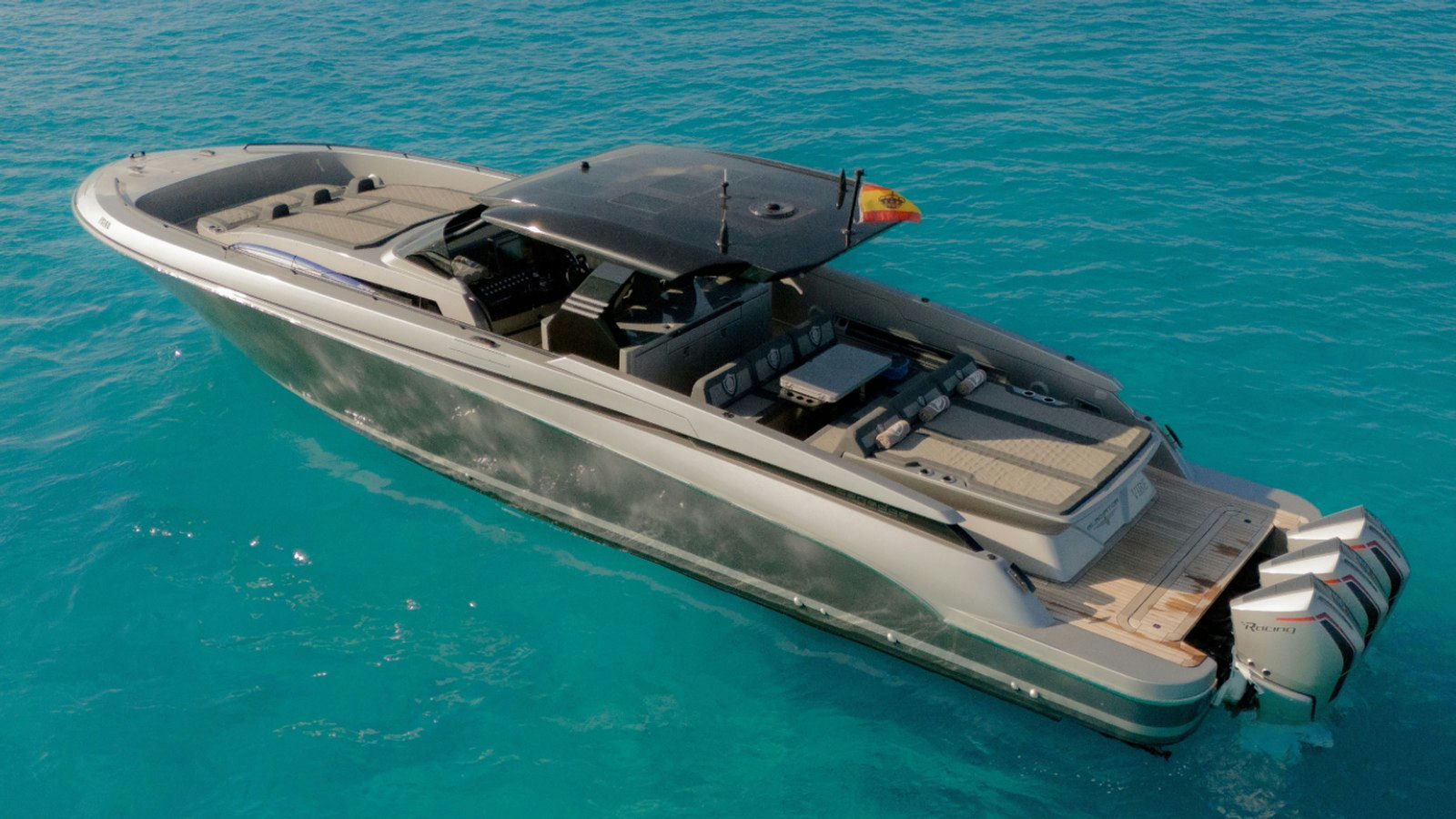 Vibe, 15 m Canados Gladiator 49 charter yacht