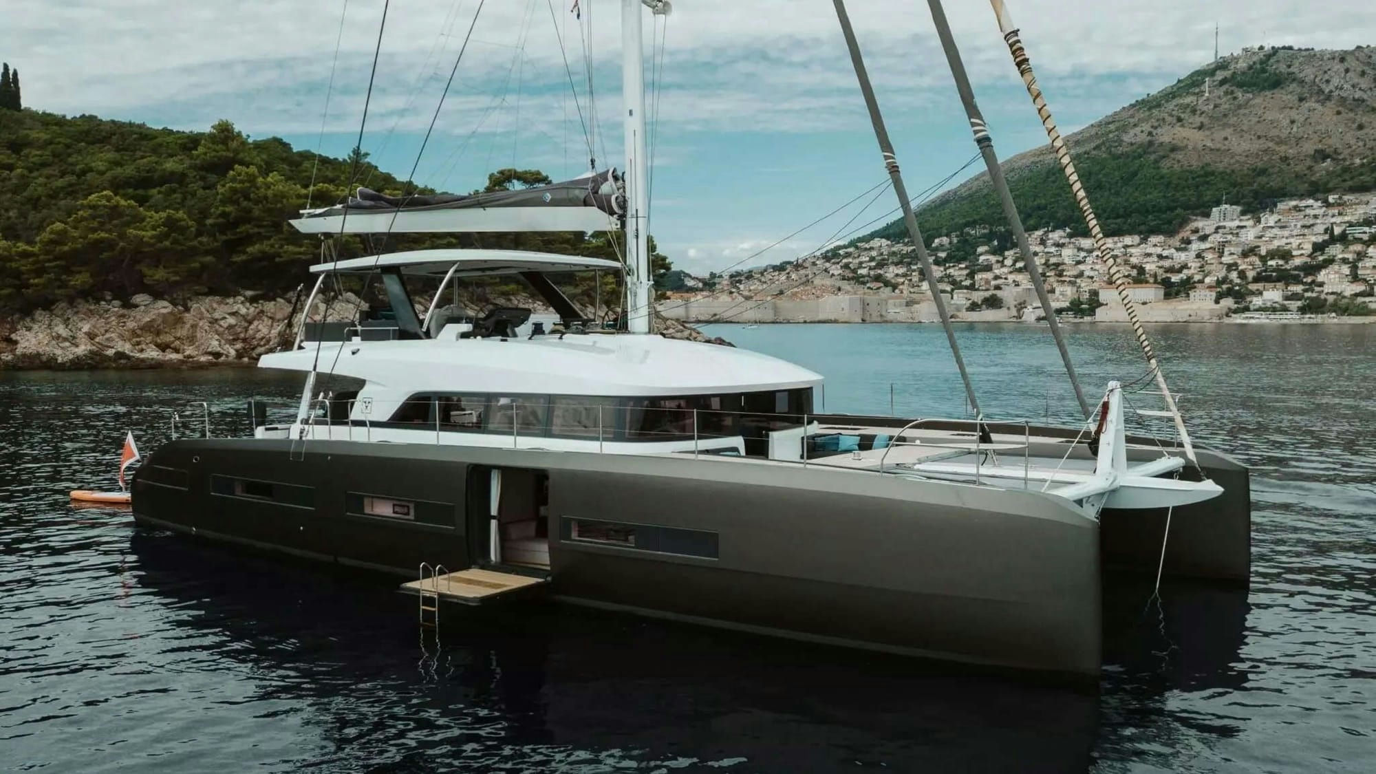 La Gatta, 23.3 m Lagoon charter yacht