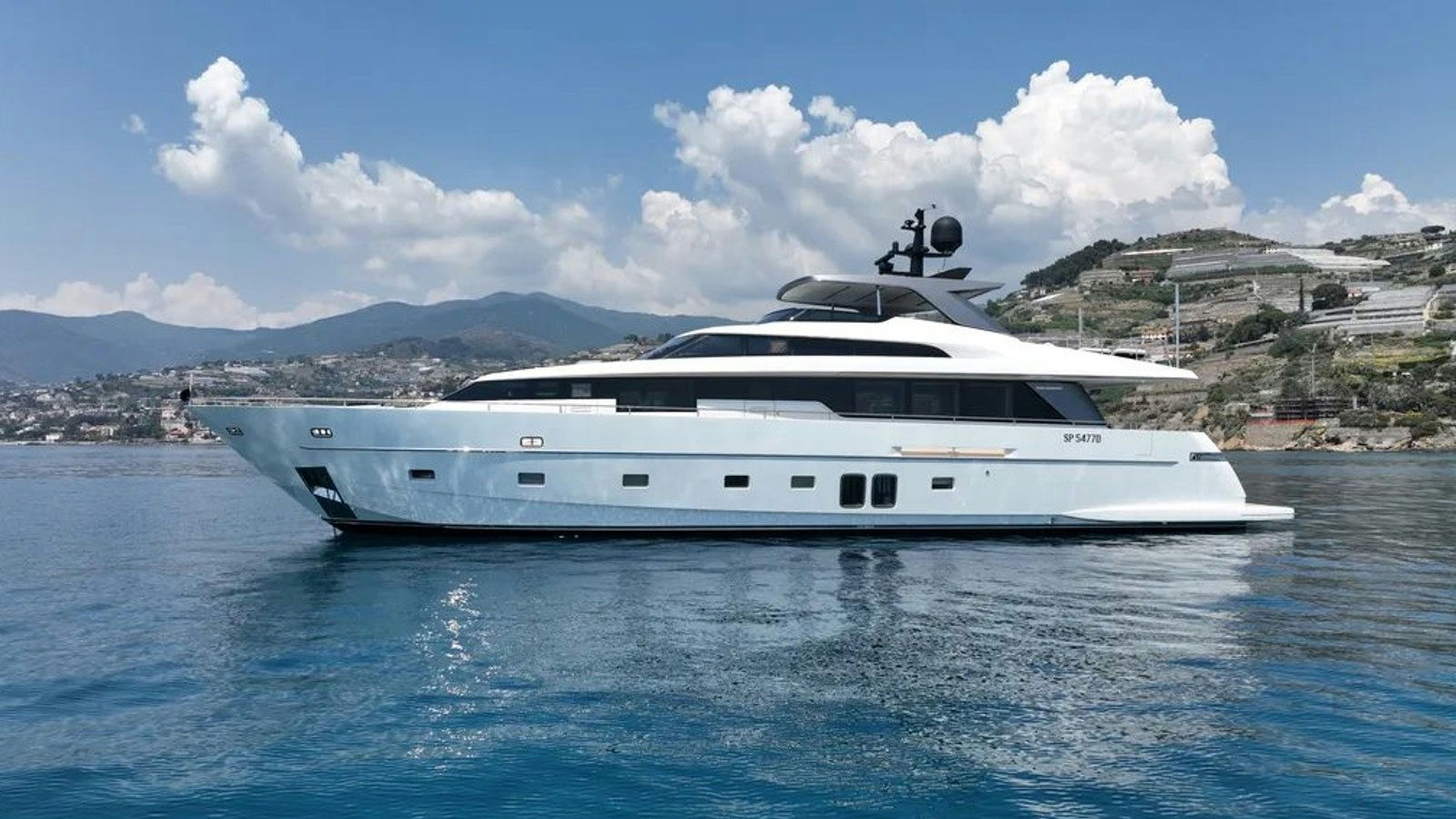 Sanlorenzo 96, 29.3 m San Lorenzo SL96 charter yacht