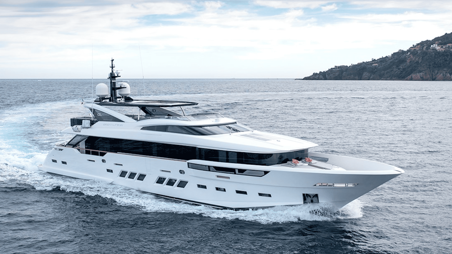 Soulmate, 34.3 m Dreamline Yachts charter yacht