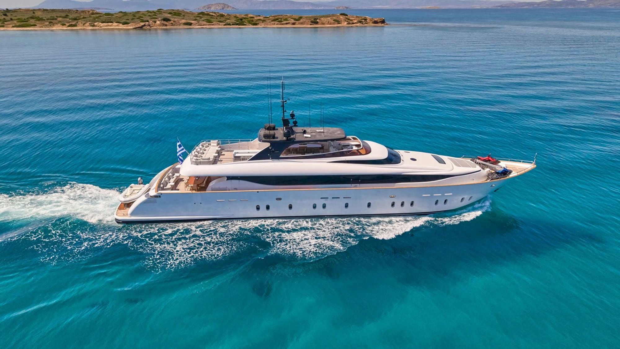 Mamma Mia, 39.8 m Maiora charter yacht