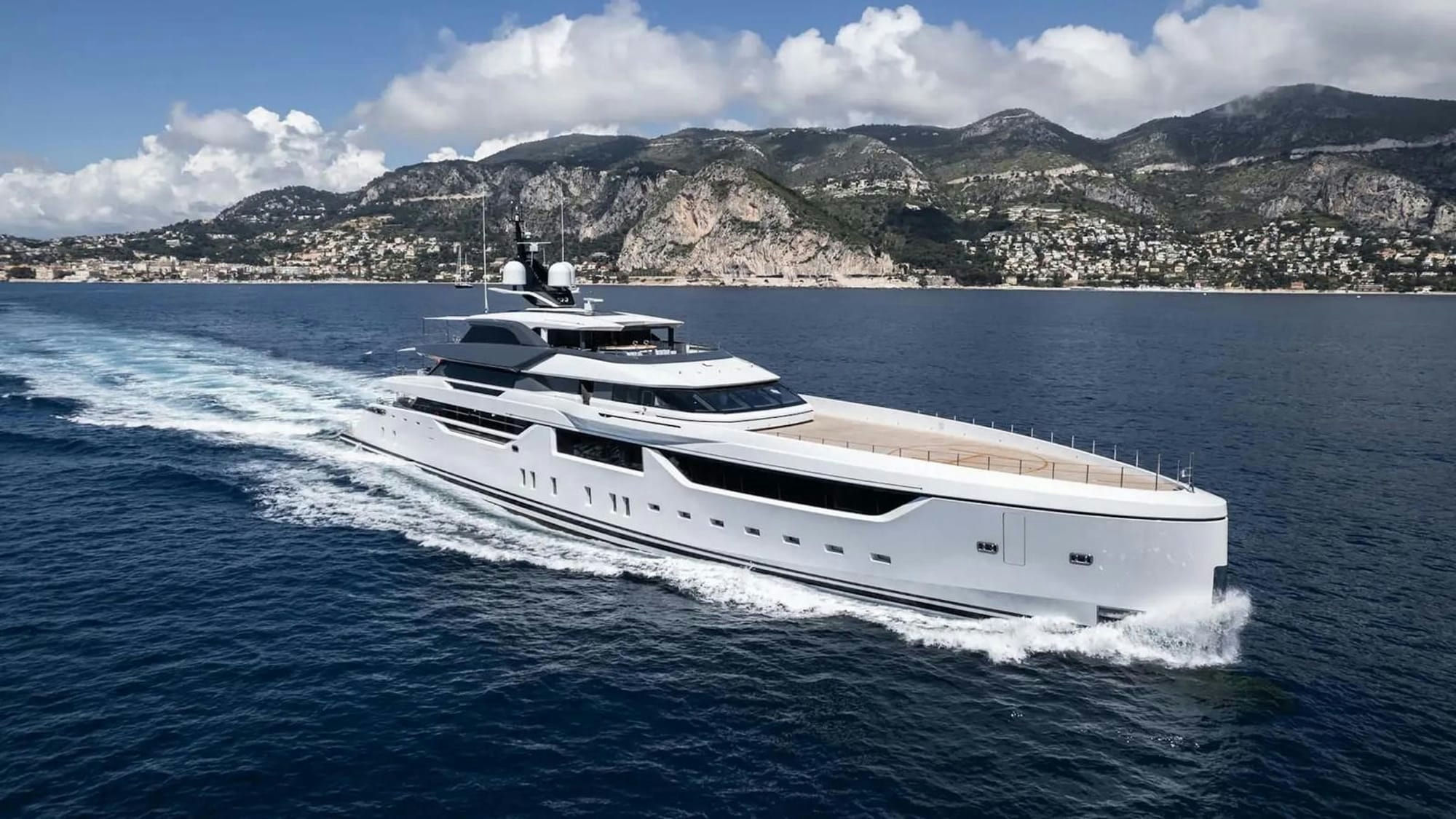 Malia, 77.7 m Golden Yachts charter yacht