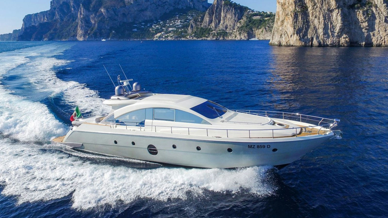 Aicon 72 SL, 23 m Aicon SPA Aicon 72 SL charter yacht