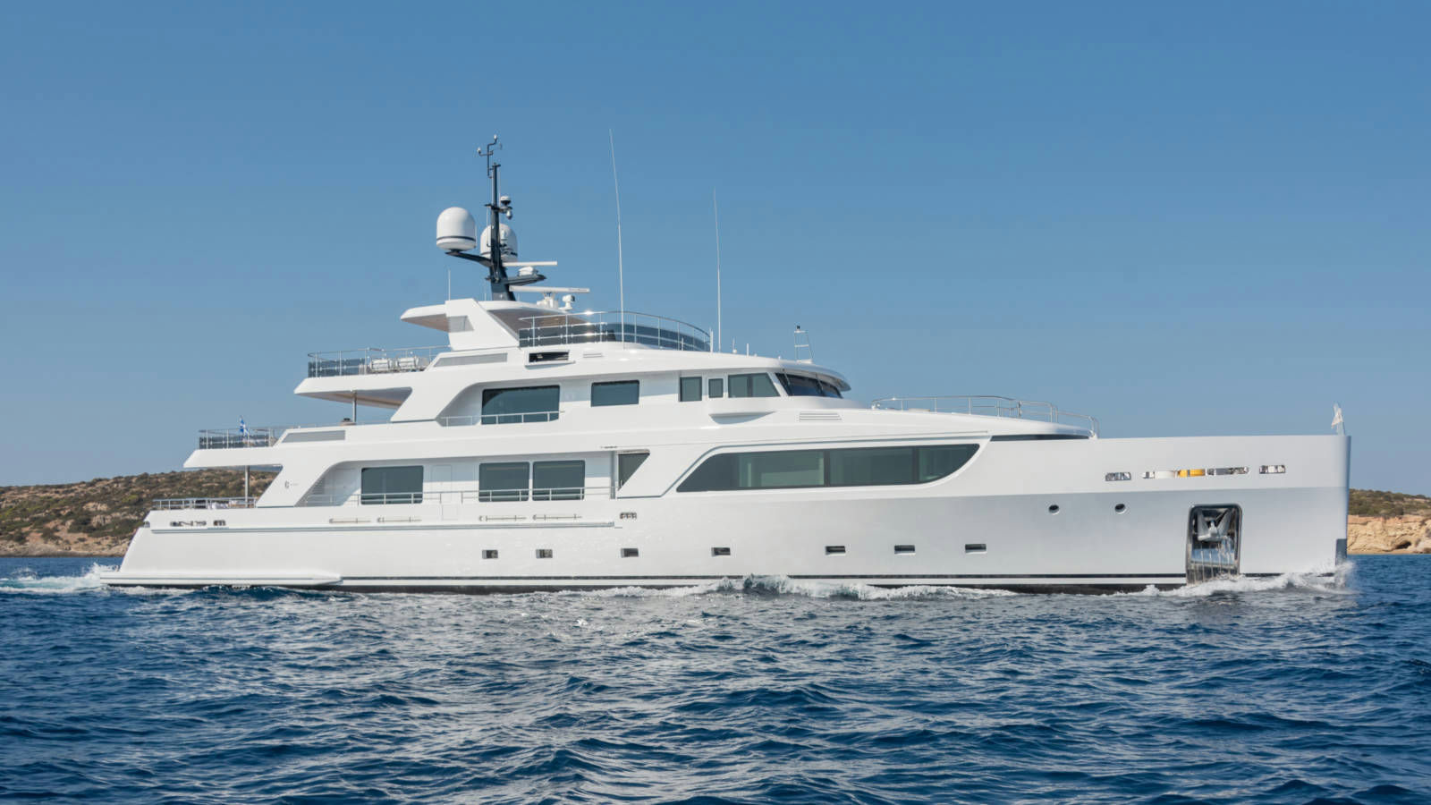 Boji, 43 m Codecasa charter yacht