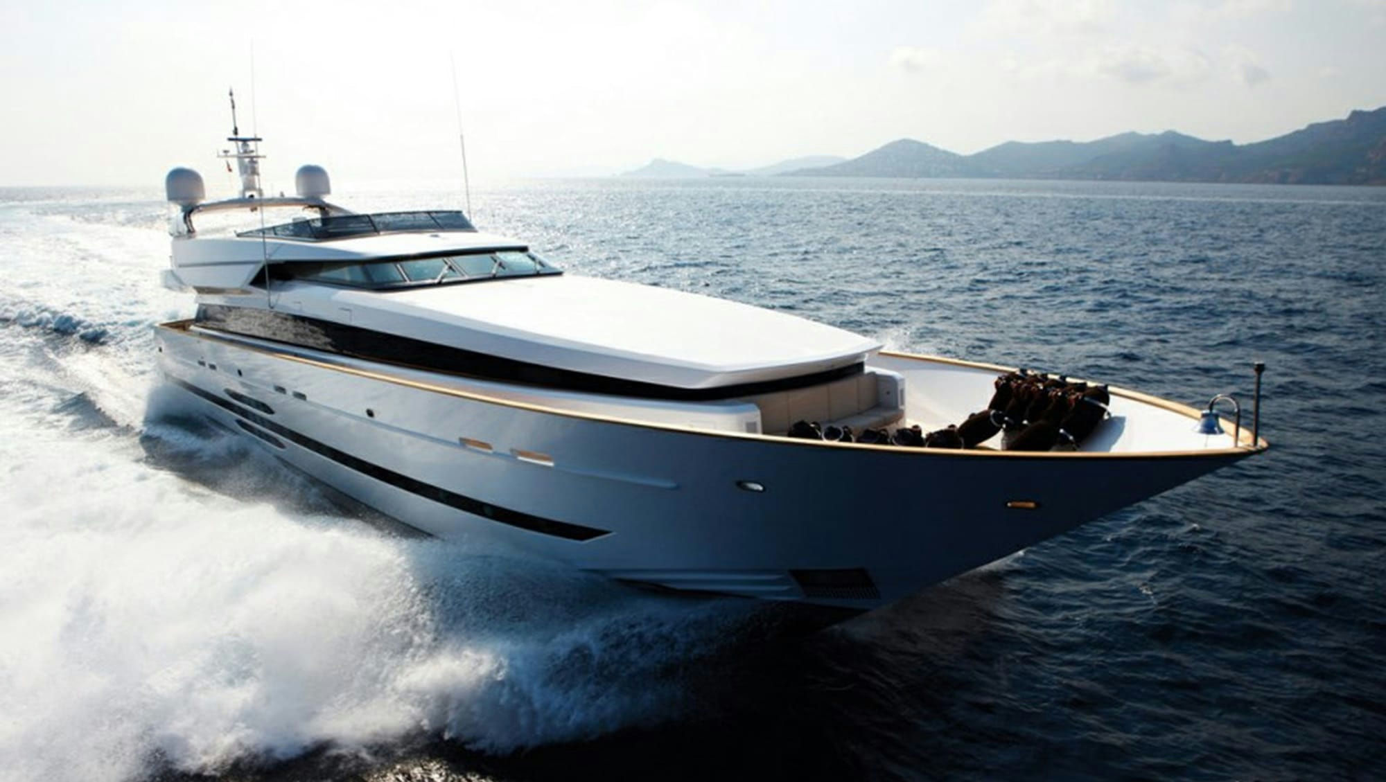 Nino, 41 m Cantieri Di Pisa charter yacht