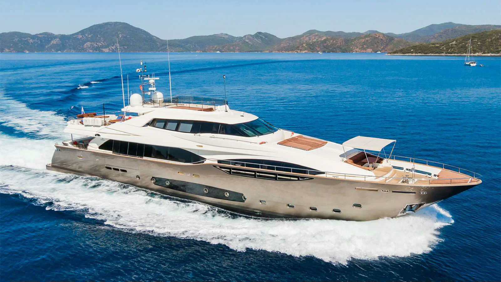 Thalyssa, 37.8 m charter yacht