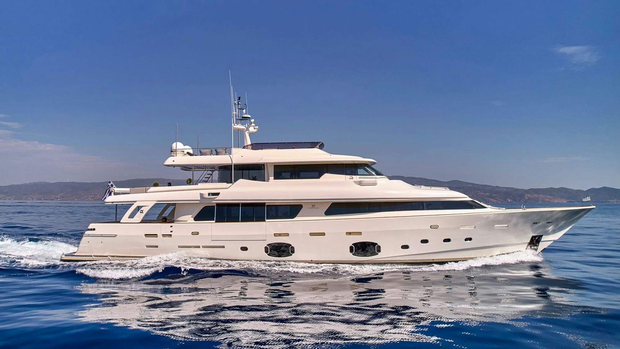 Daloli, 33 m Custom Line charter yacht