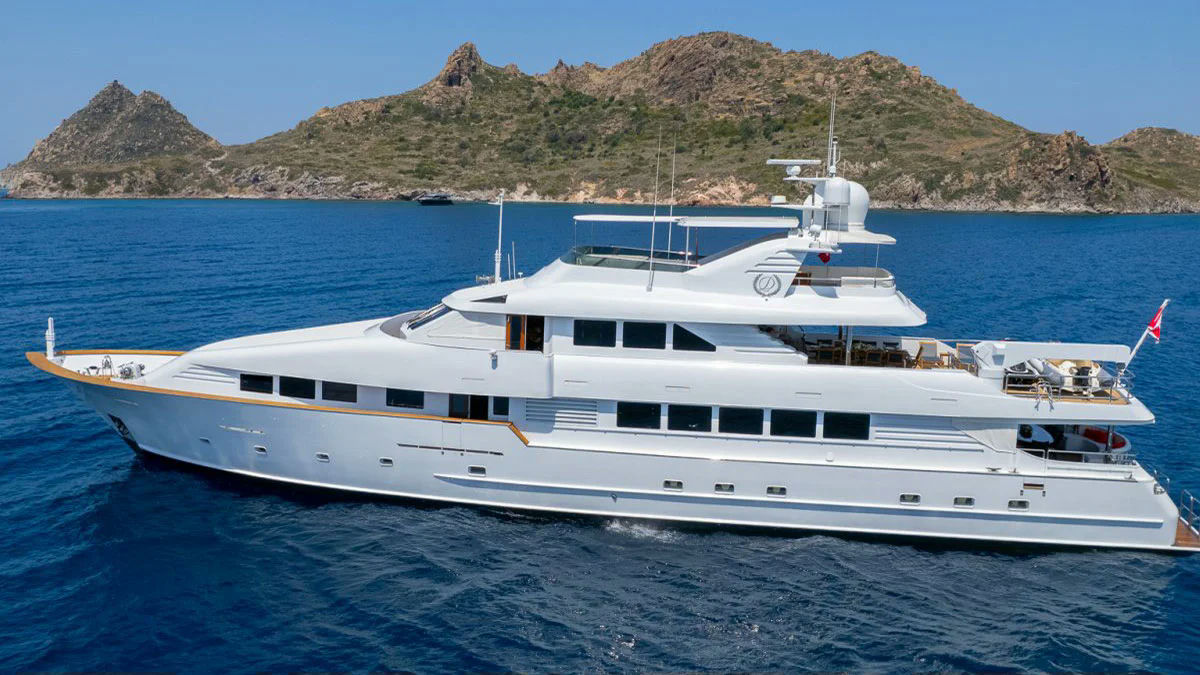 Merve, 40.5 m charter yacht