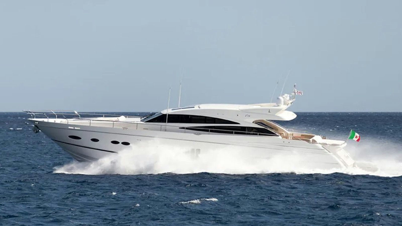 Princess V78, 23.8 m Princess International V78 charter yacht