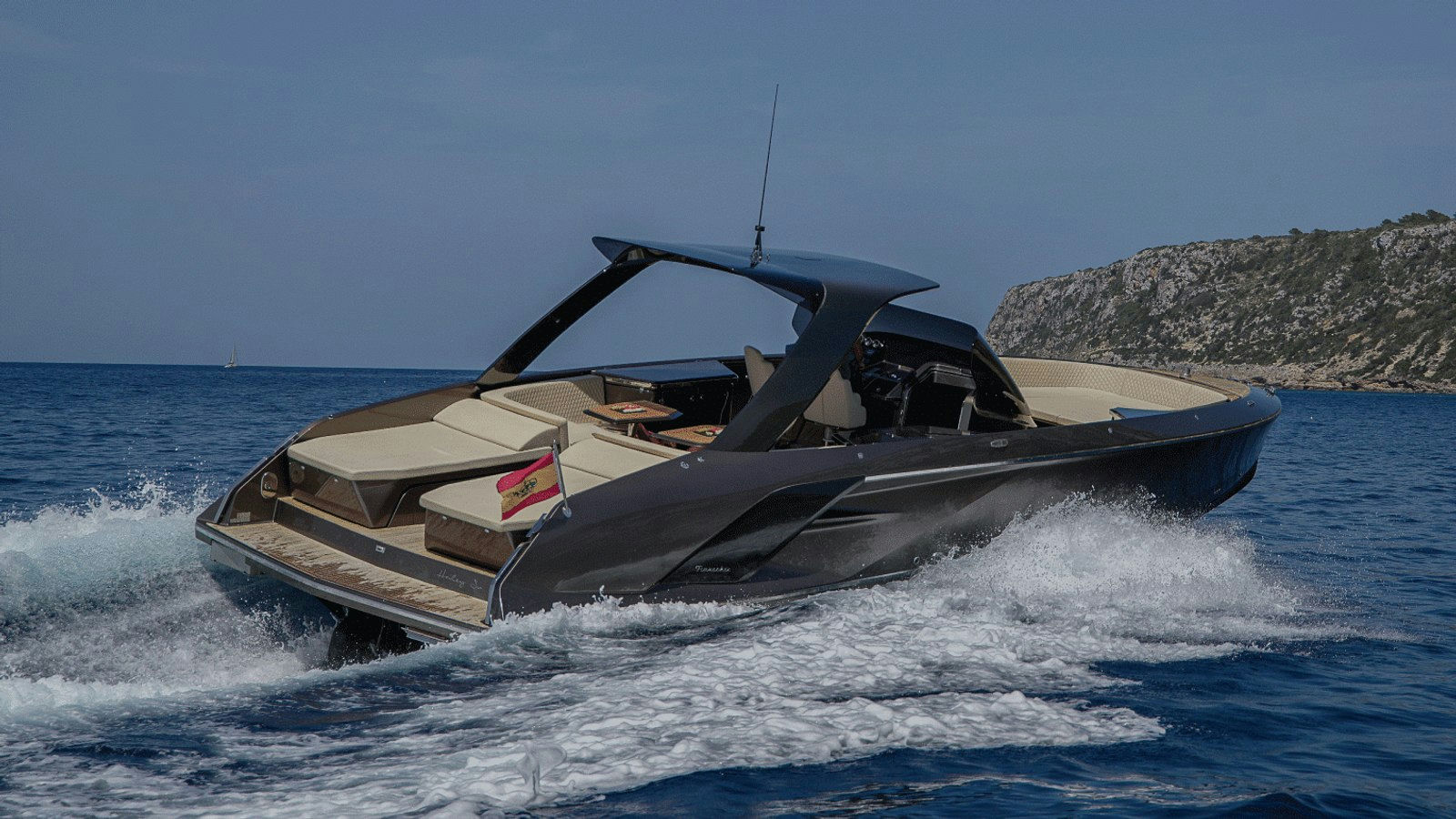 HAILEY SU, 14 m FRAUSCHER 1414 DEMON AIR charter yacht