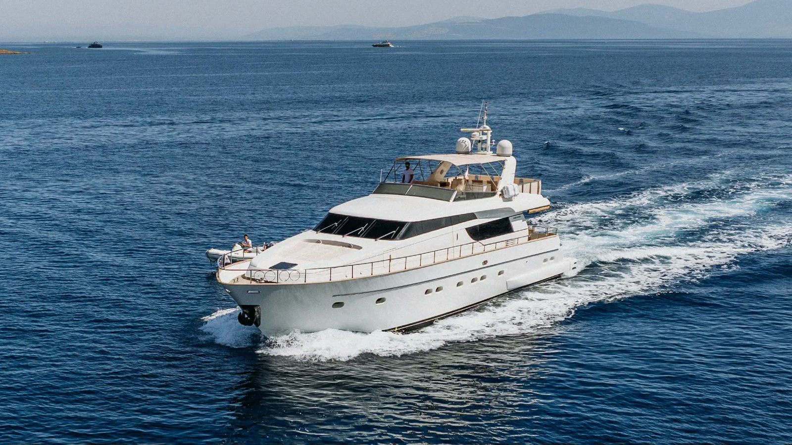 Kuum, 22.8 m charter yacht