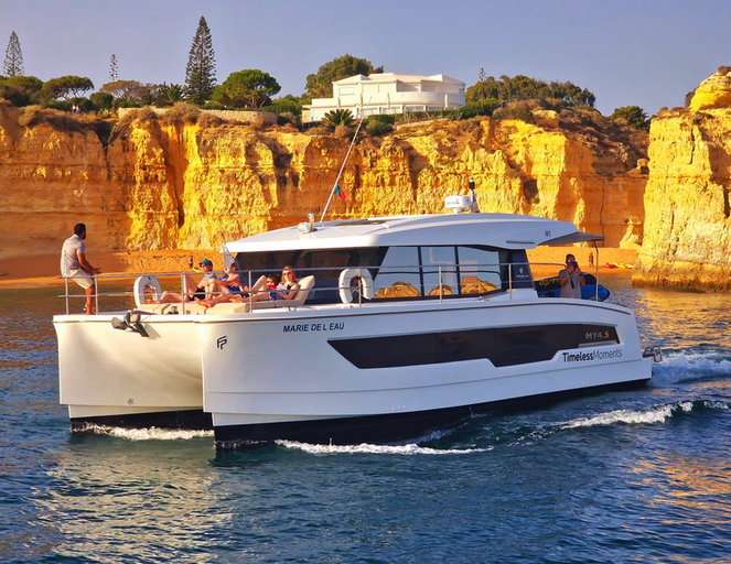MARIE D'LEAU, 12 m Fountaine Pajot MY 40S charter yacht
