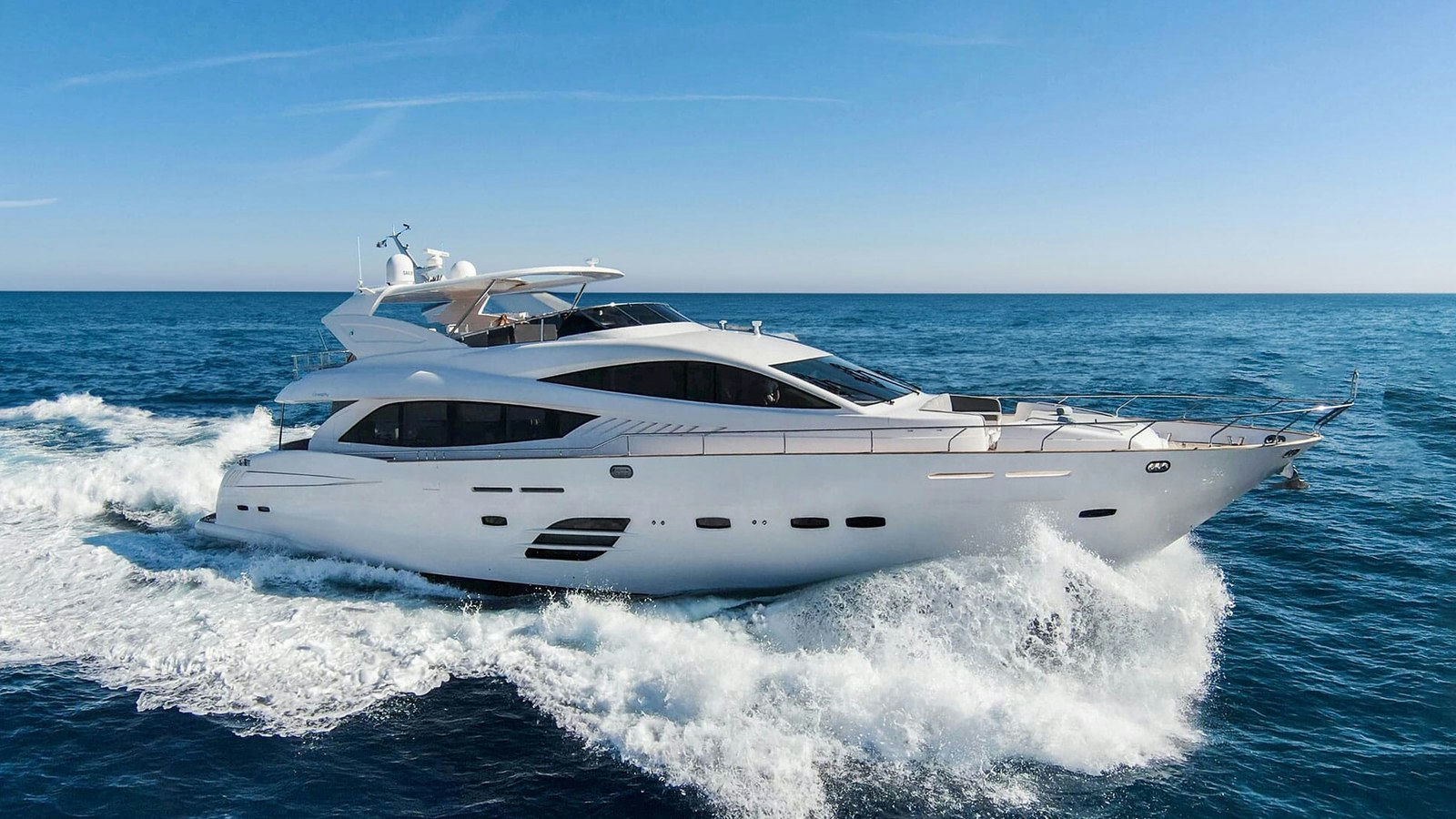 SKYRA, 28.5 m Integrity 93 charter yacht