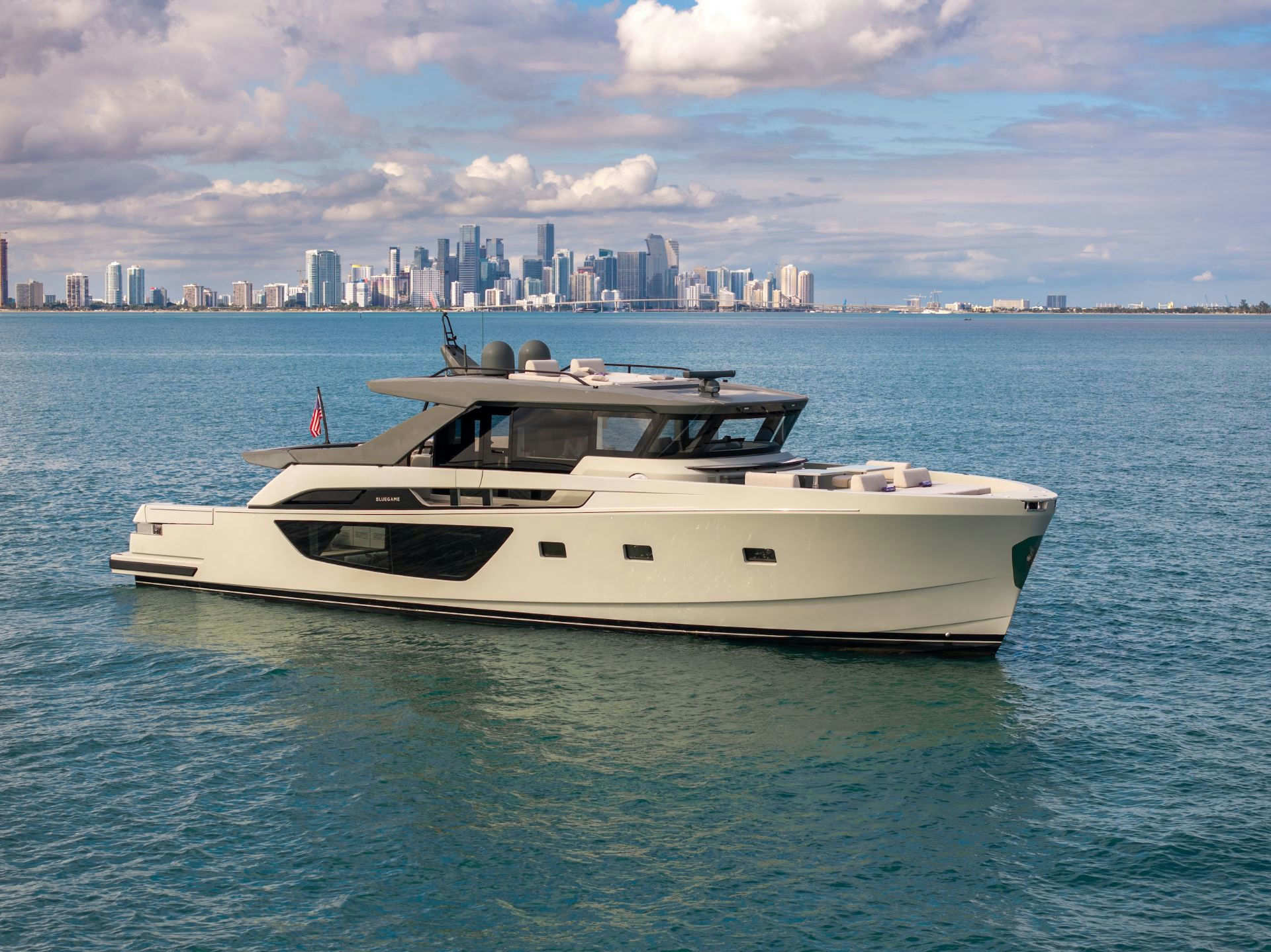 Sugaree, 22 m Bluegame 72 charter yacht