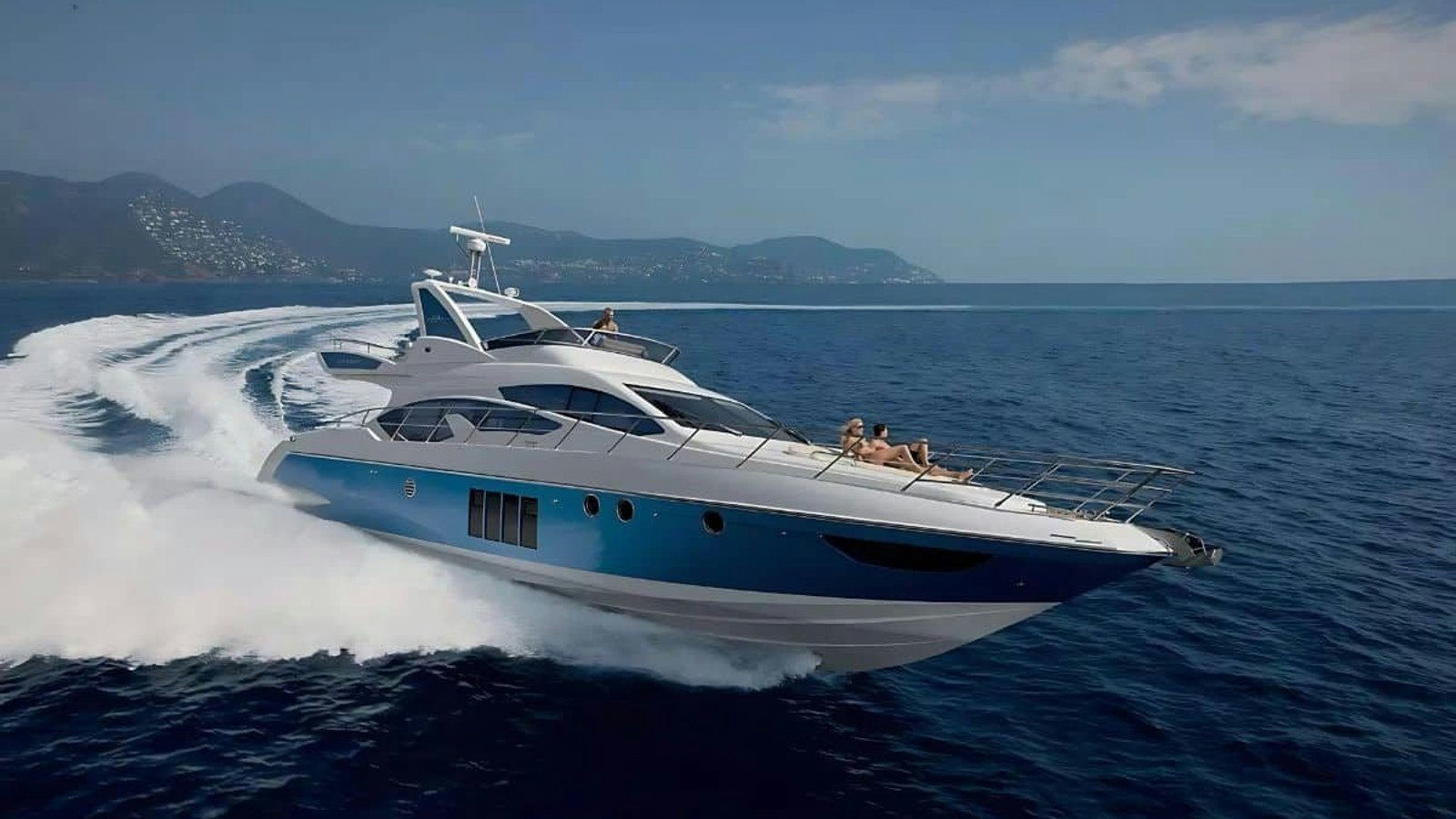 Azimut 58, 17.6 m Azimut 58 charter yacht