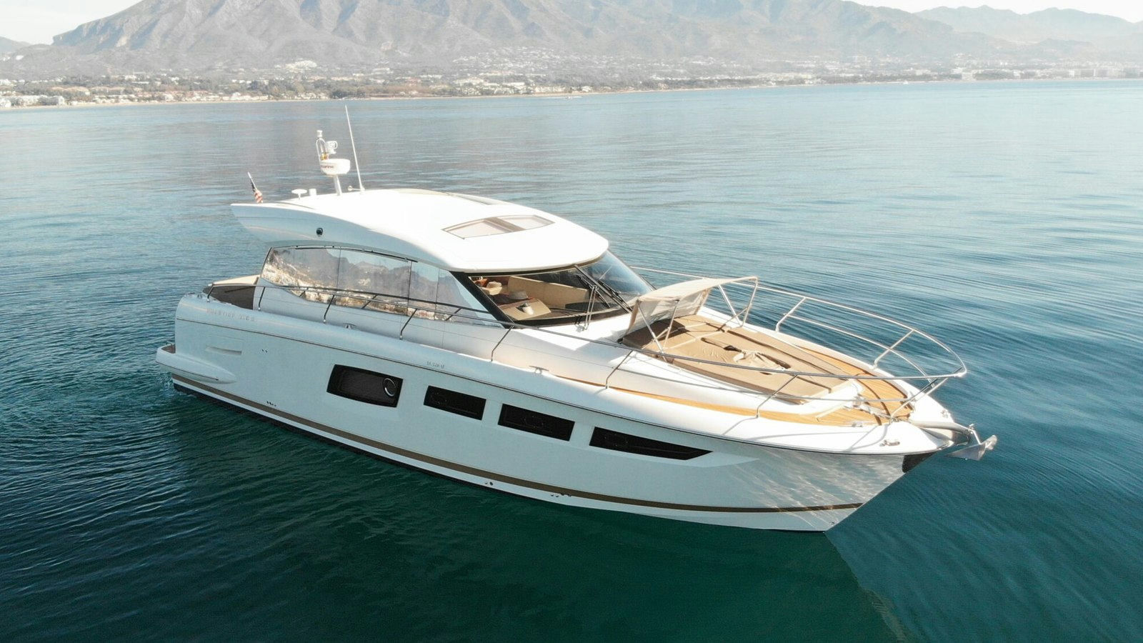 Prestige 500, 15.2 m Prestige 500 charter yacht
