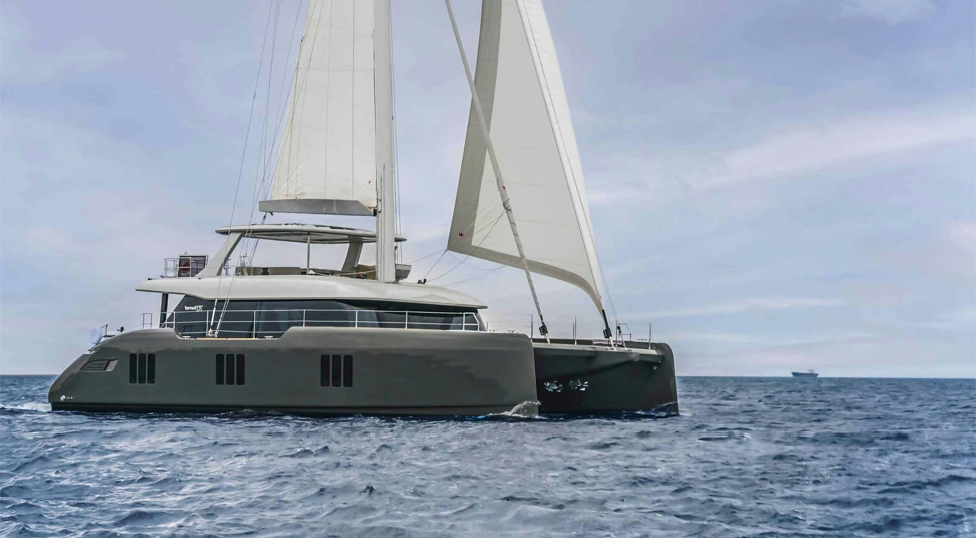 Yolo, 21.5 m Sunreef Yachts charter yacht