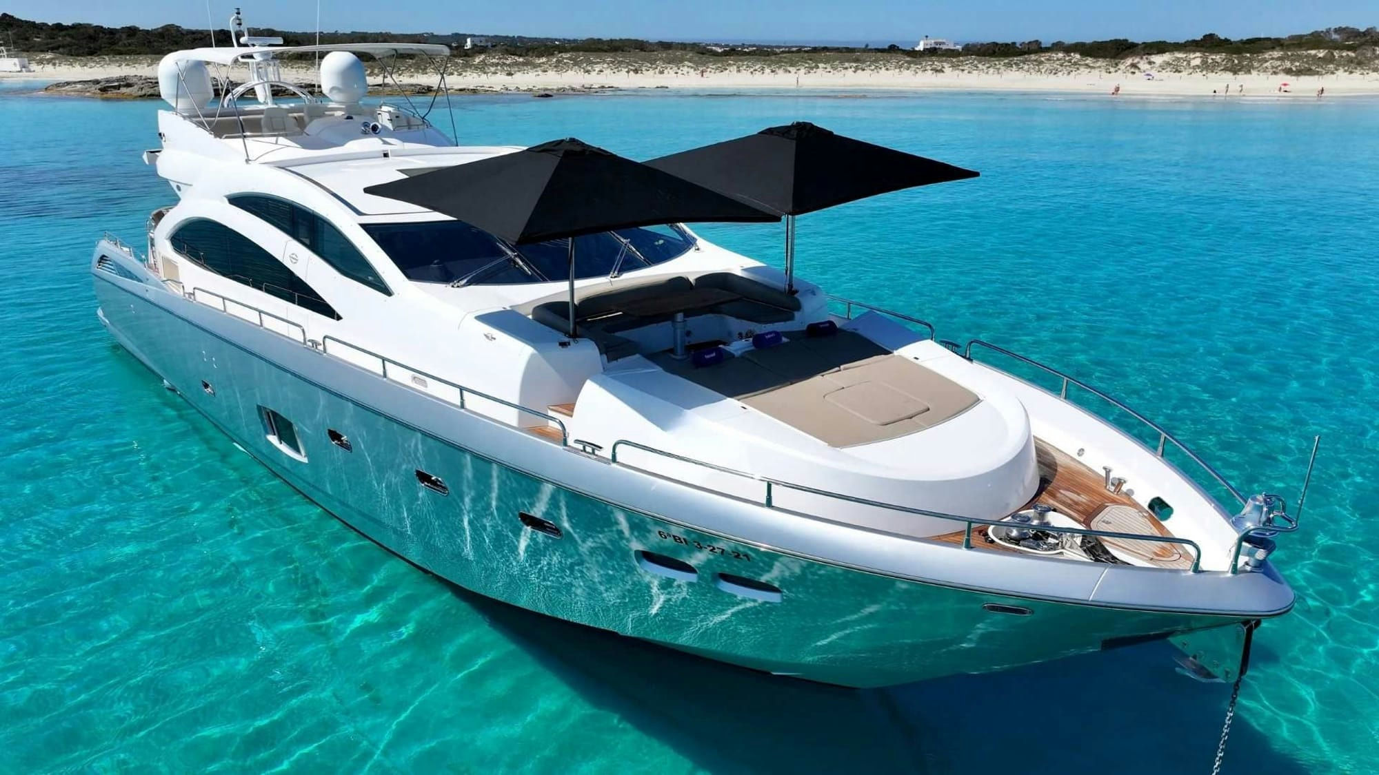 Basad, 26.5 m Sunseeker charter yacht