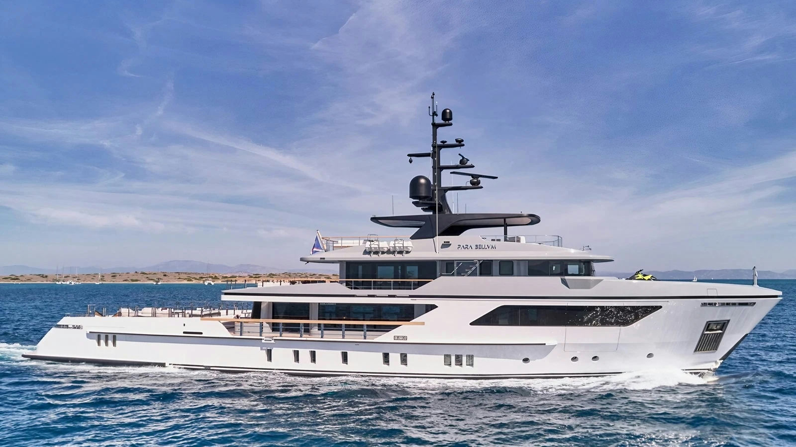 Para Bellvm, 47 m Sanlorenzo charter yacht