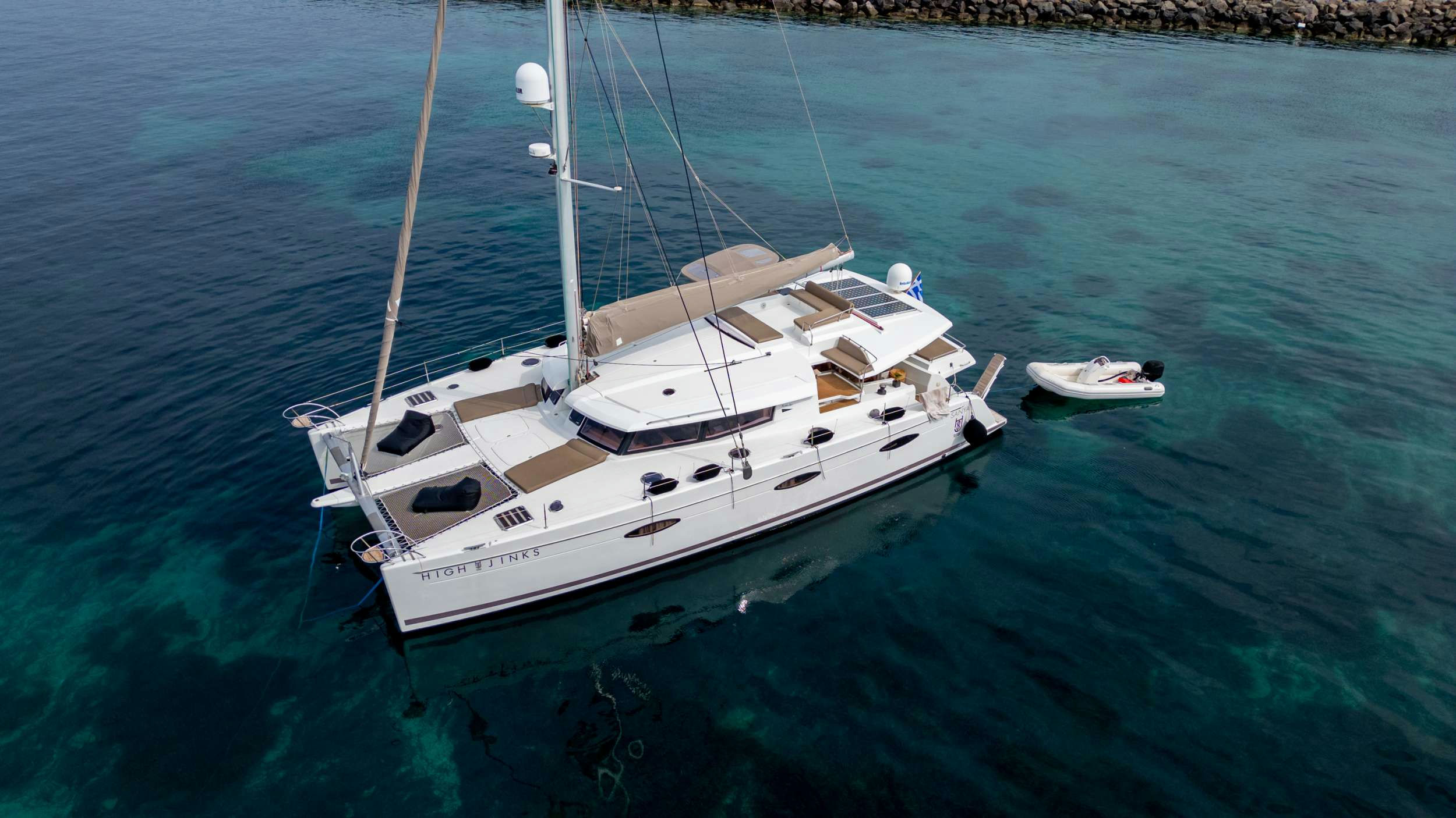 High Jinks, 17 m Fountaine Pajot charter yacht