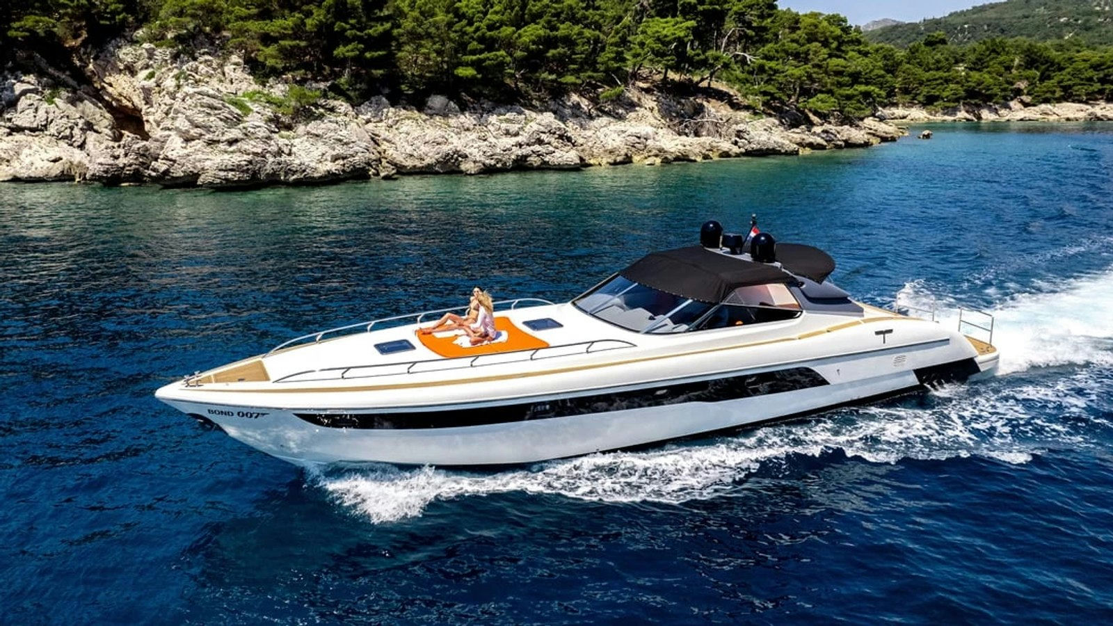 BOND 007, 20 m Sport Yacht 20m charter yacht