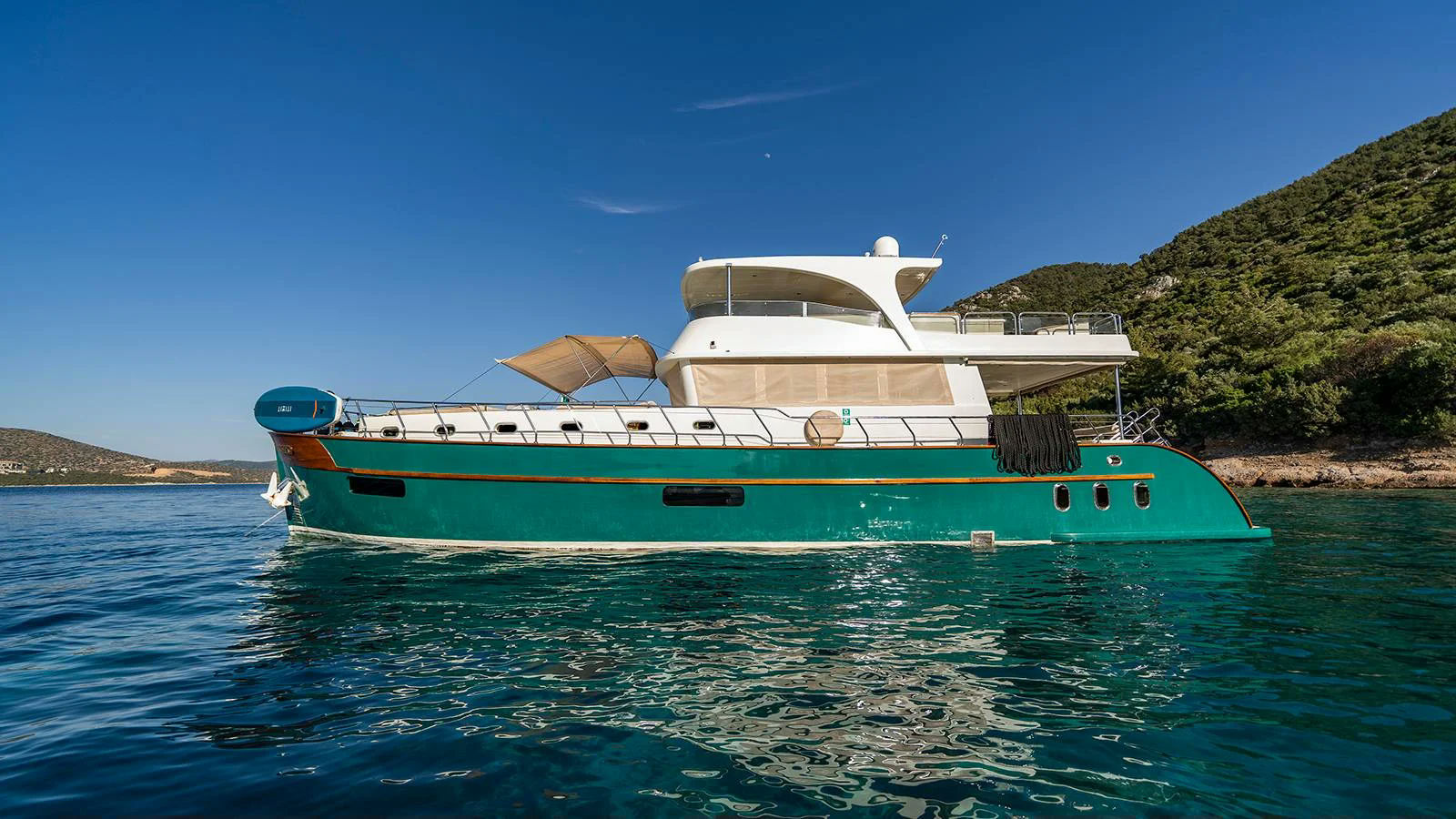 Babosch, 20 m charter yacht