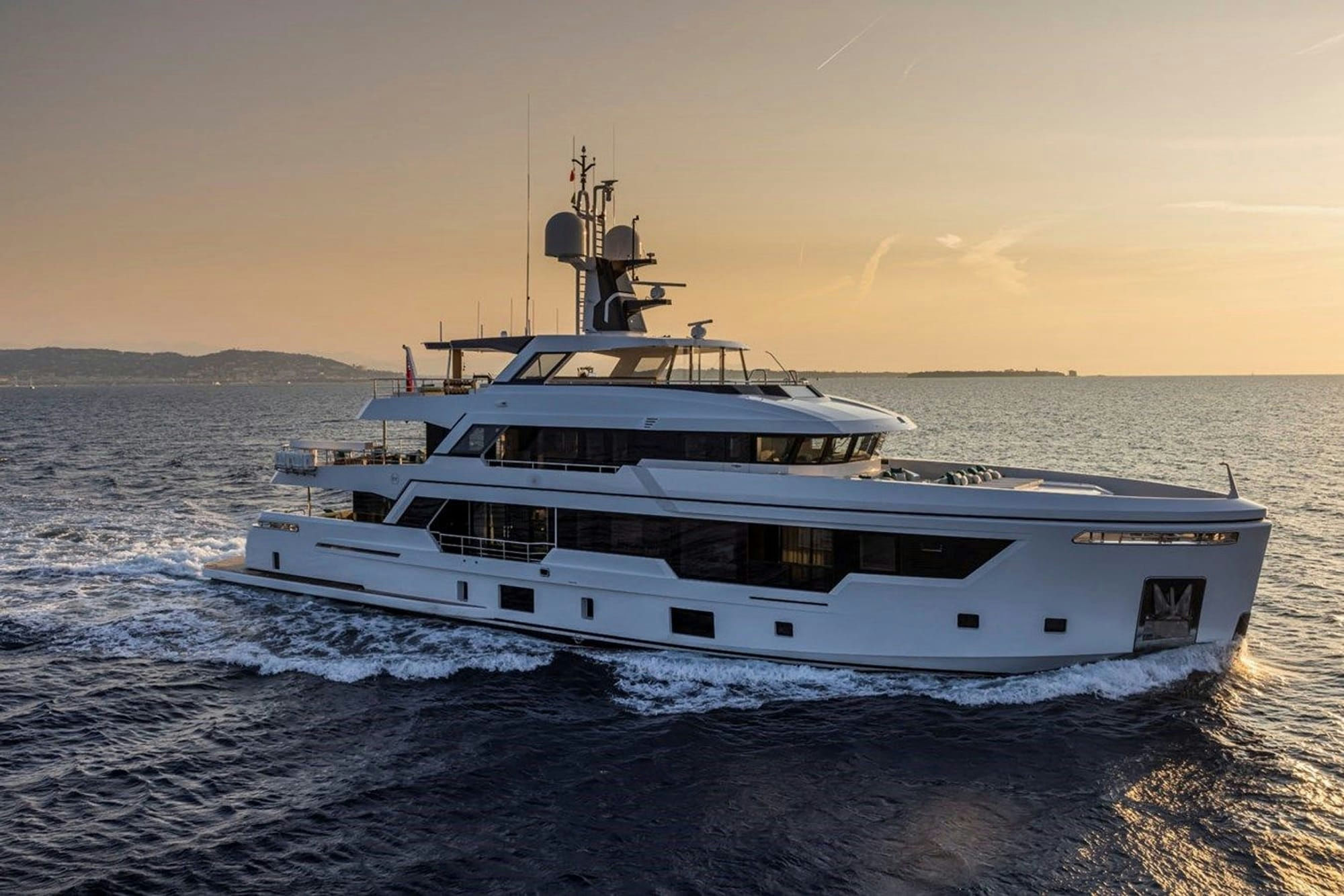 Emocean, 38.2 m Rosetti Superyachts charter yacht