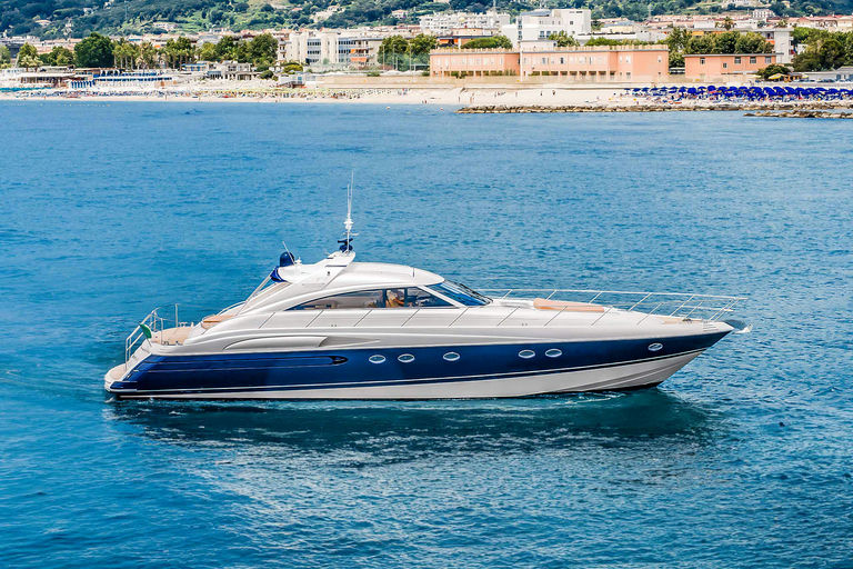 PRINCESS V65, 20 m Princess V65 charter yacht