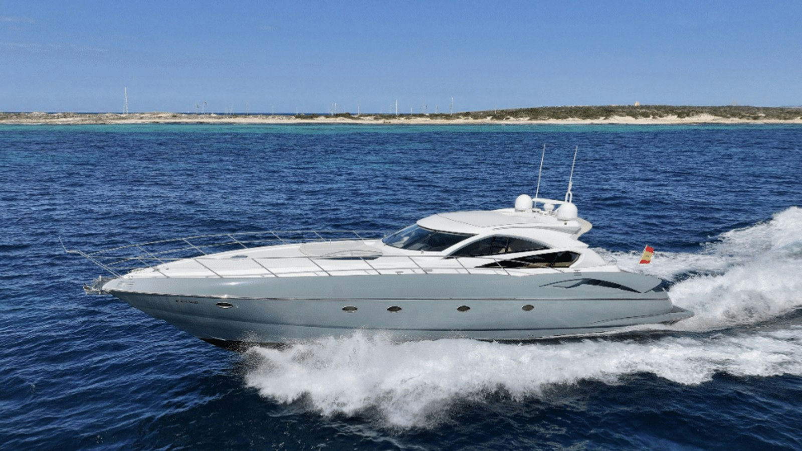 TALAN, 21 m SUNSEEKER PREDATOR 68 charter yacht